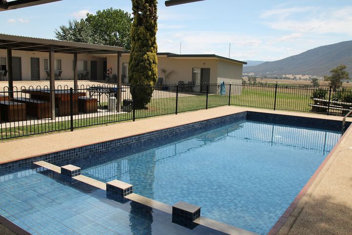 Pool 33 of 45