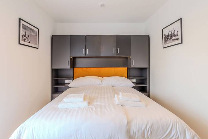 Room 27 of 132