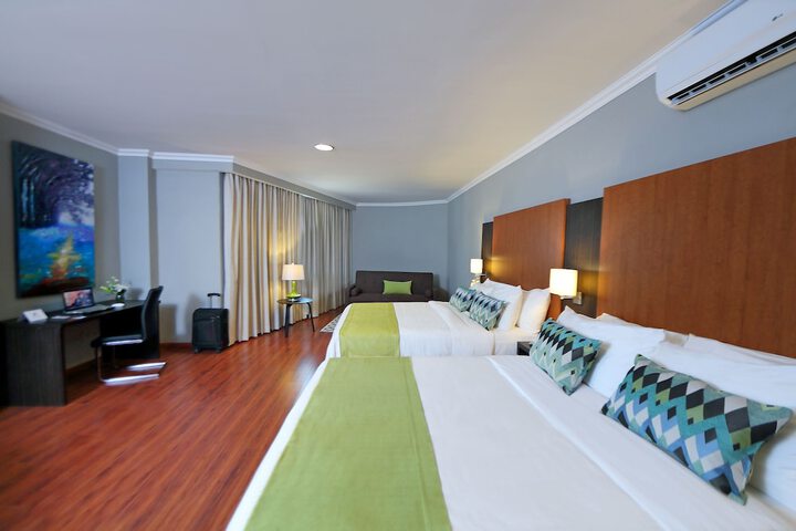 Room 11 of 152