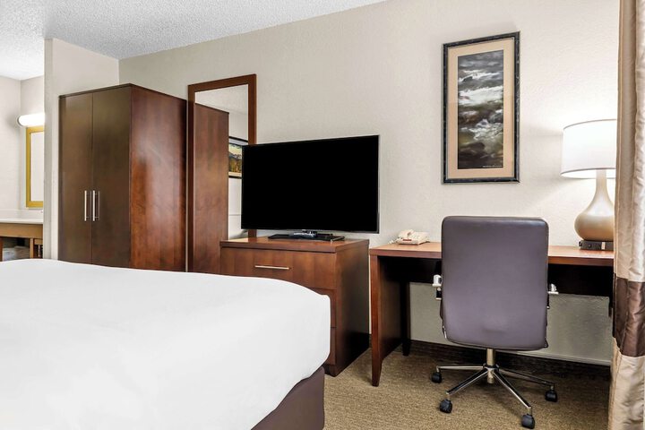 Room 18 of 35