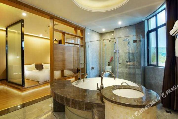 Lanmeishan Business Hotel (Puer Simao Airport)