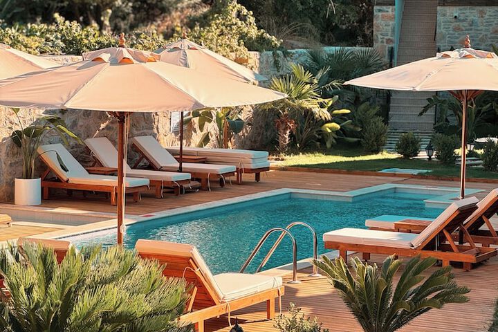 Pool 42 of 63