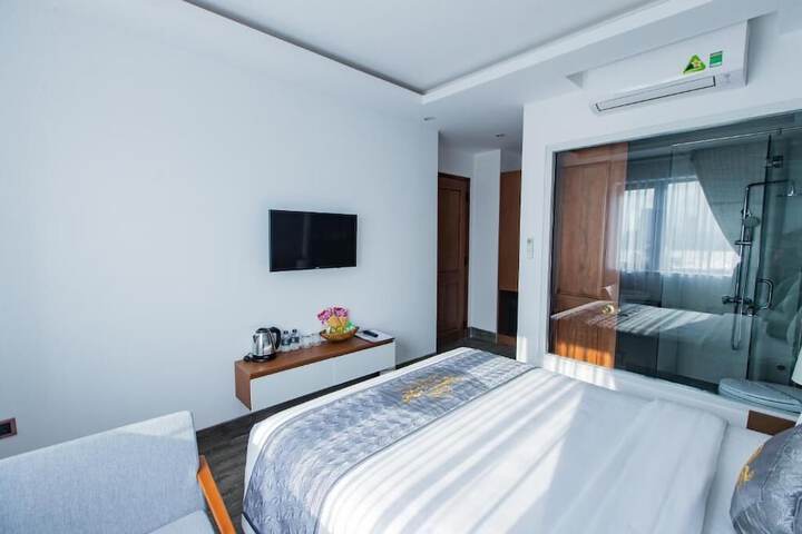 Room 3 of 24