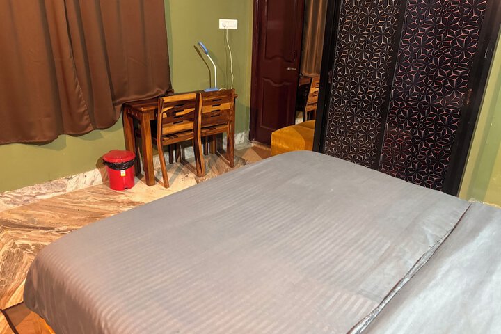 Room 34 of 73