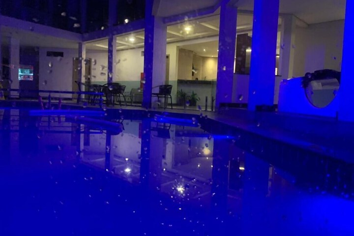 Pool 31 of 54