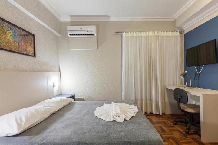 Room 7 of 40