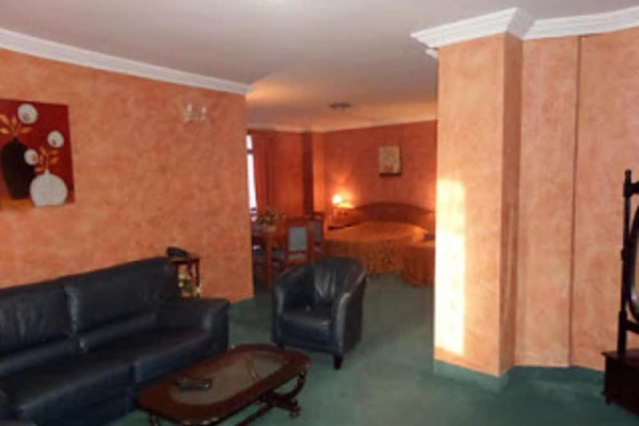Room 19 of 44