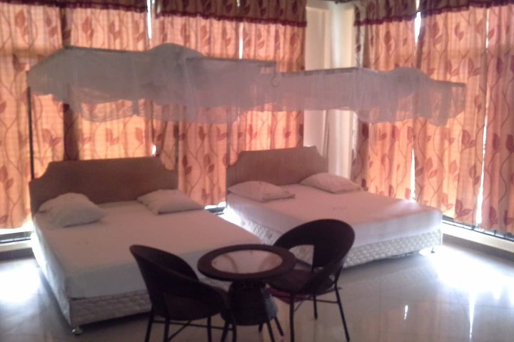 Room 8 of 24
