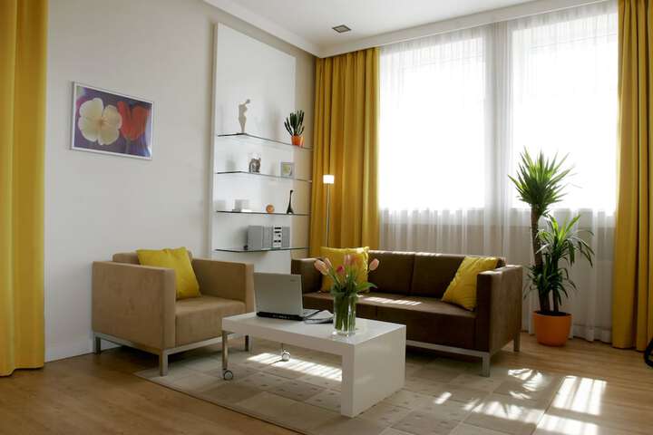 Room 7 of 82