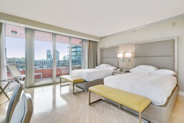 Room 301 of 318