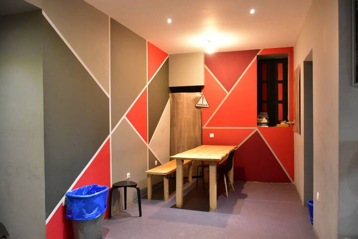 Room 7 of 13