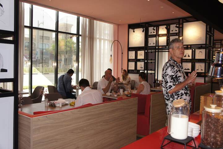 Dining 45 of 60