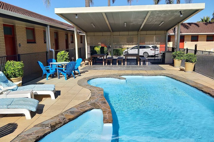 Pool 39 of 53