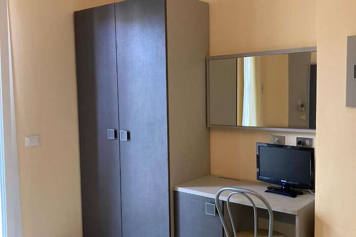 Room 14 of 59