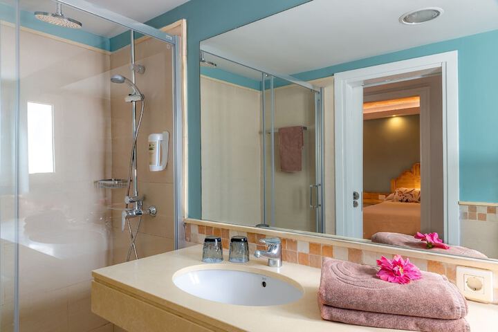 Clean Restrooms