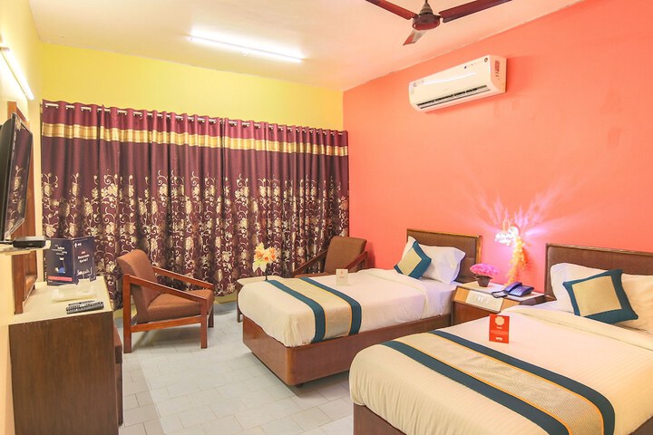 Room 3 of 20