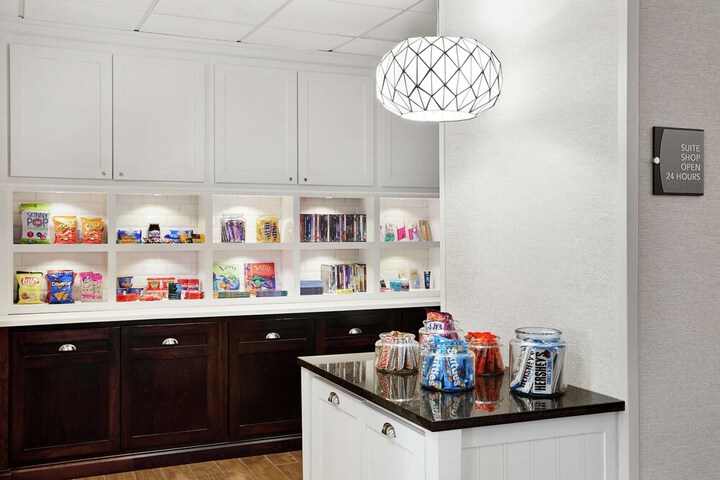 Snack bar