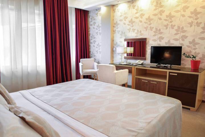 Room 4 of 57