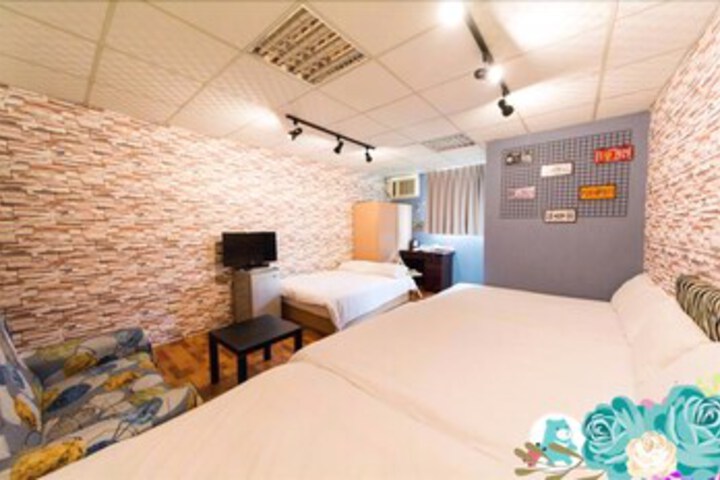 Room 10 of 44