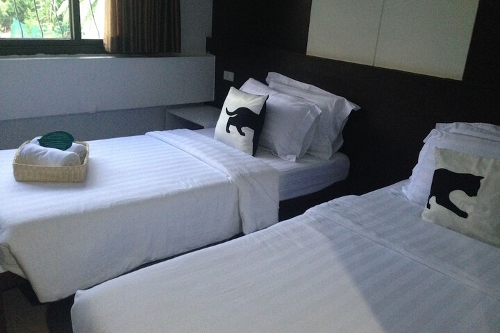 Room 12 of 39