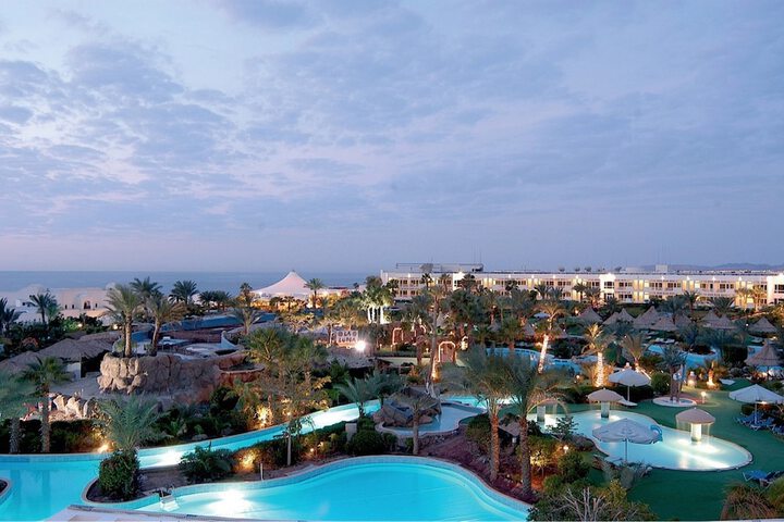 Hotel View 152 of 155