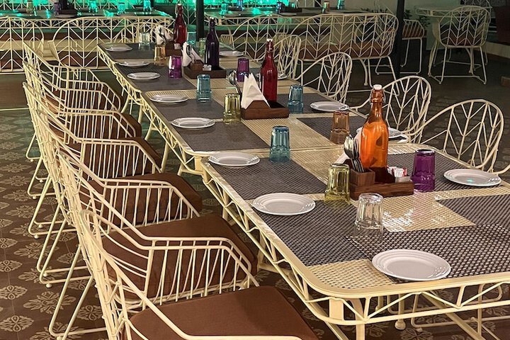 Dining 59 of 64