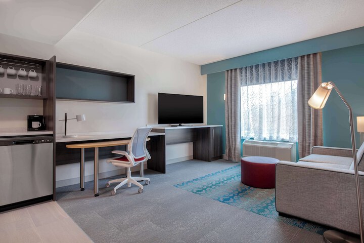 Room 15 of 37