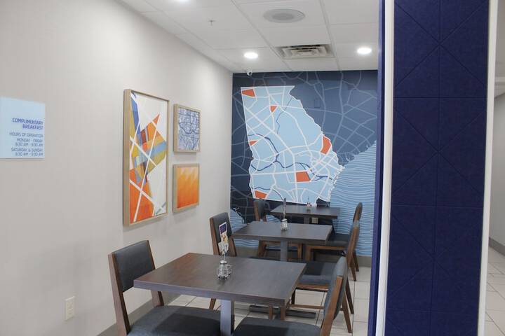 Breakfast area