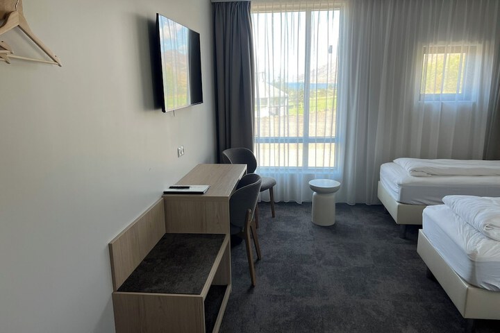 Room 26 of 68