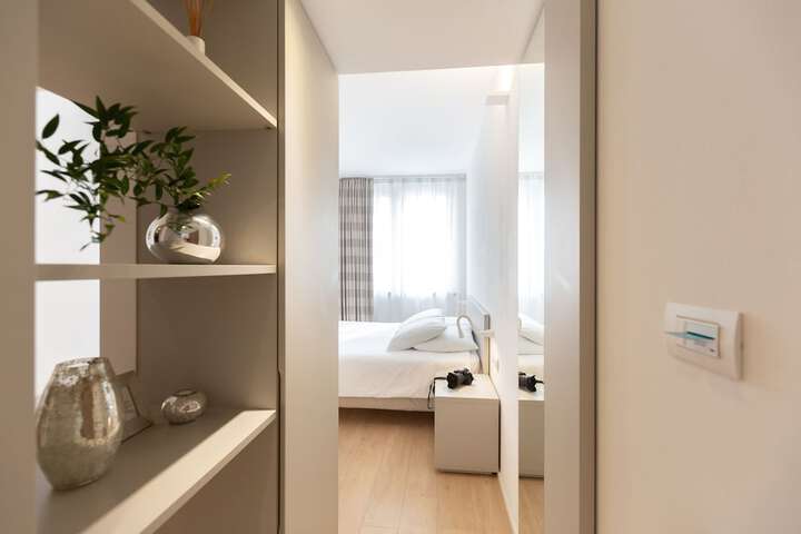 Room 19 of 146