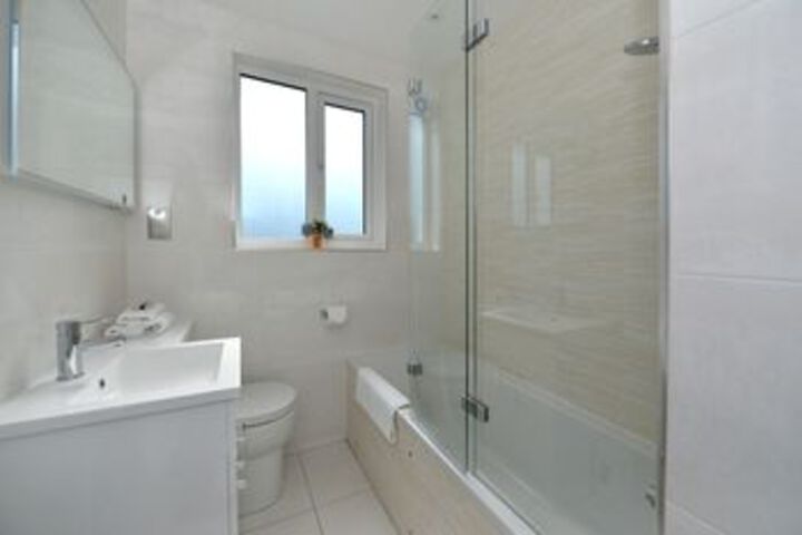 Room 2 of 22