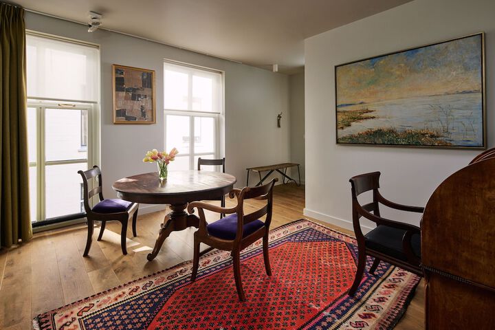 Room 25 of 171