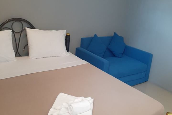 Room 47 of 117