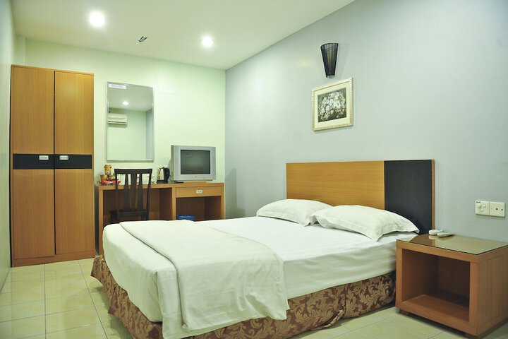 Room 14 of 35