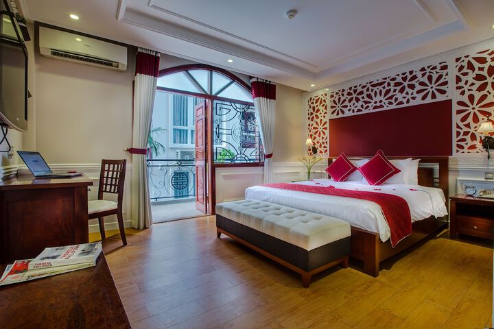 Room 21 of 34