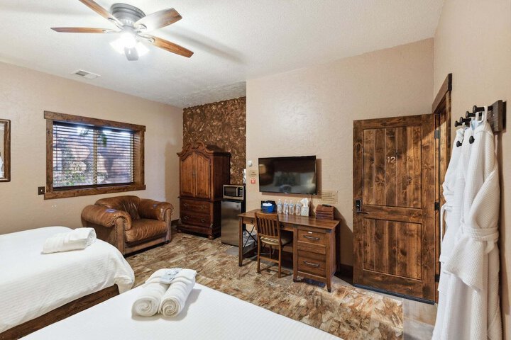 Room 50 of 225