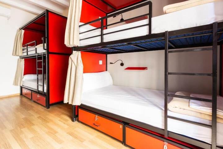 Room 91 of 147