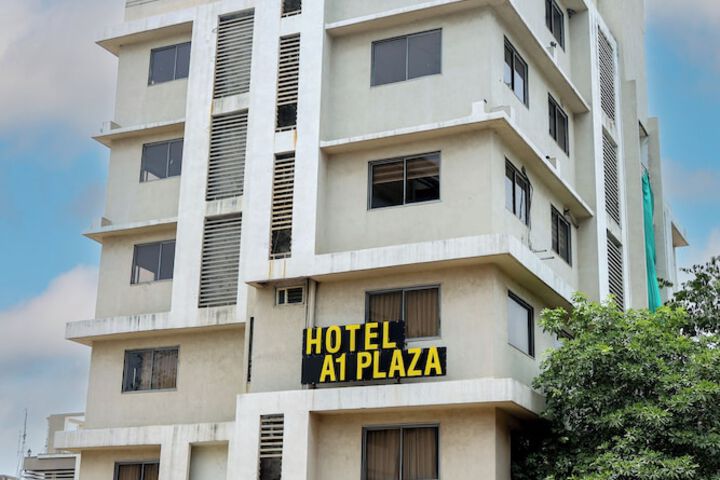 Hotel A1 Plaza - Ahmedabad