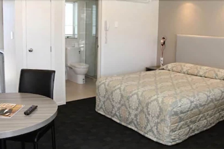 Room 5 of 23