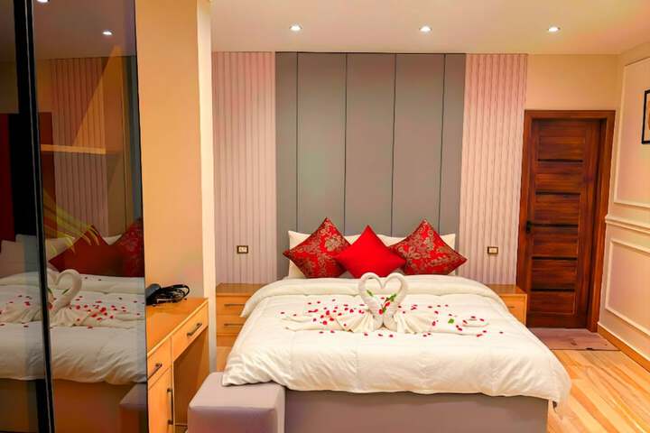 Room 56 of 77