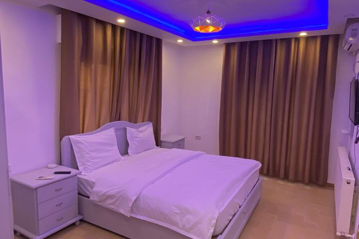 Room 10 of 44
