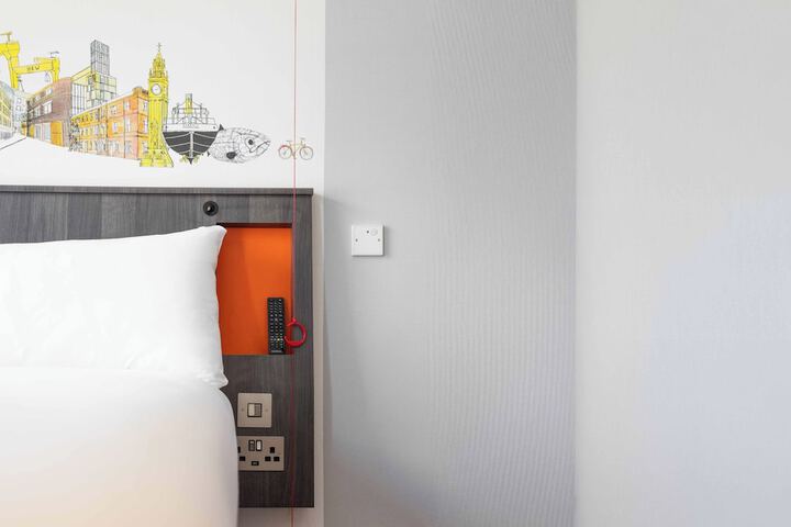 Room 16 of 72