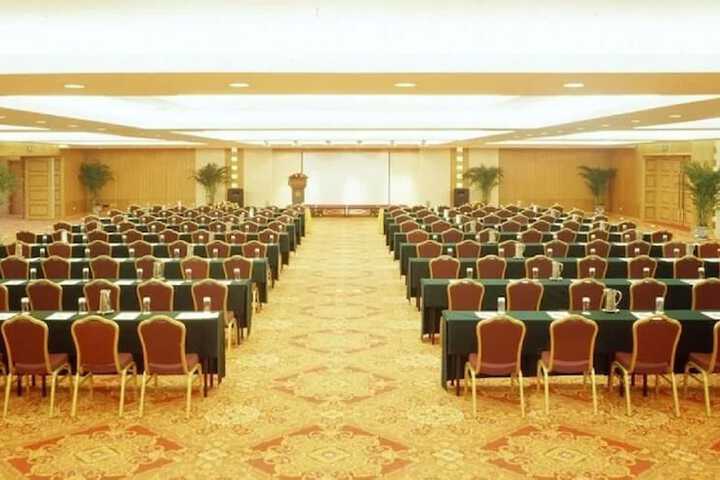 Meeting 32 of 37