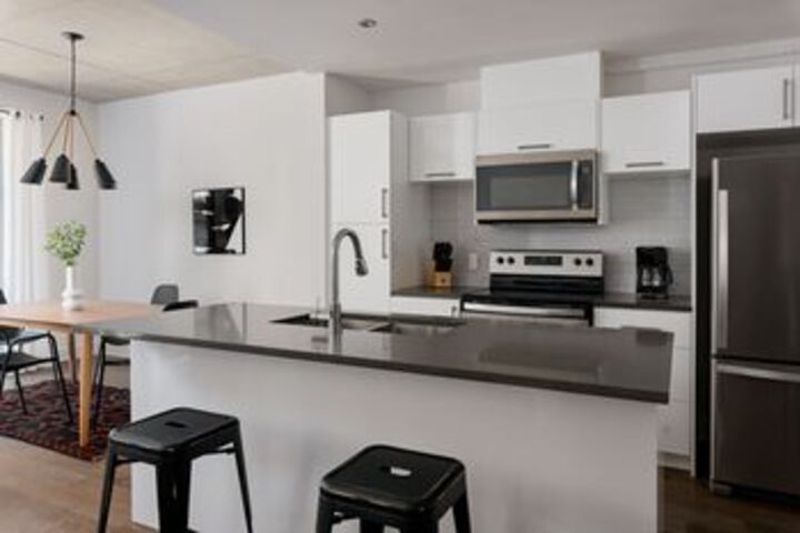Room 13 of 19