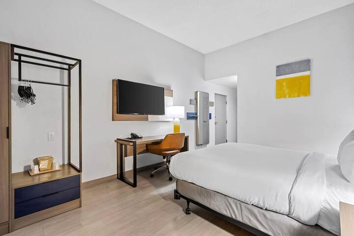 Room 41 of 74