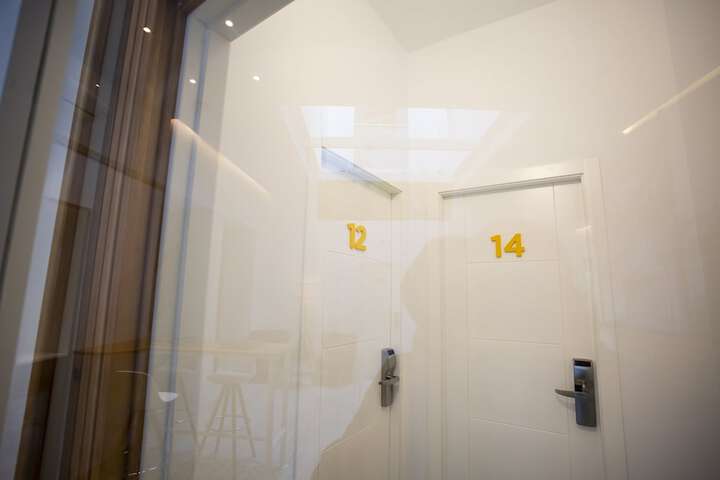Room 35 of 81