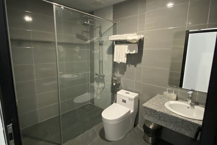 Room 15 of 17