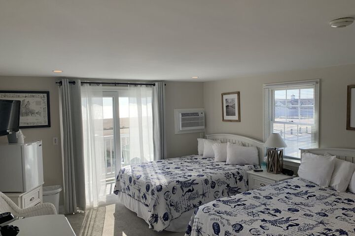 Room 13 of 80