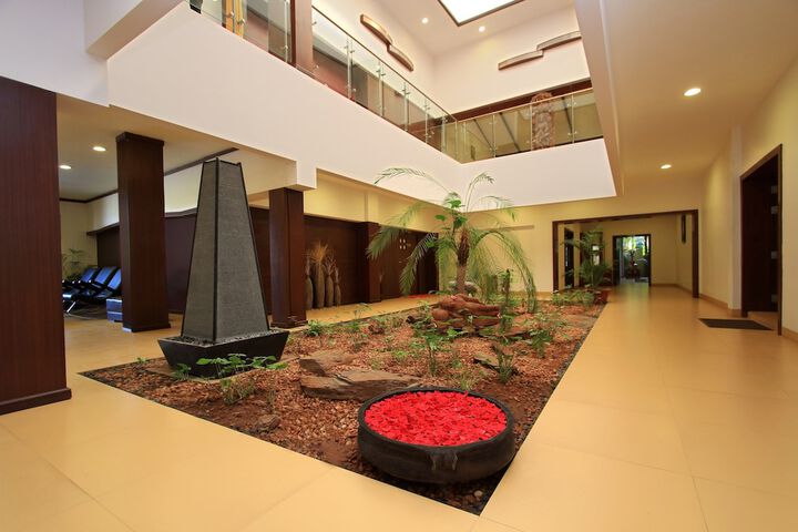 Hotel 4 of 79