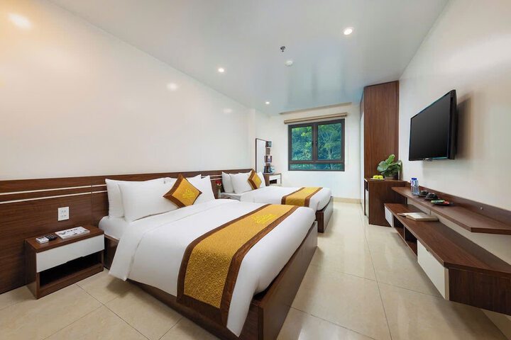 Room 13 of 73